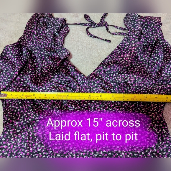 Reitmans XSmall BNWT, V-neck purple black pattern, pouf sleeve blouse - Picture 7 of 16